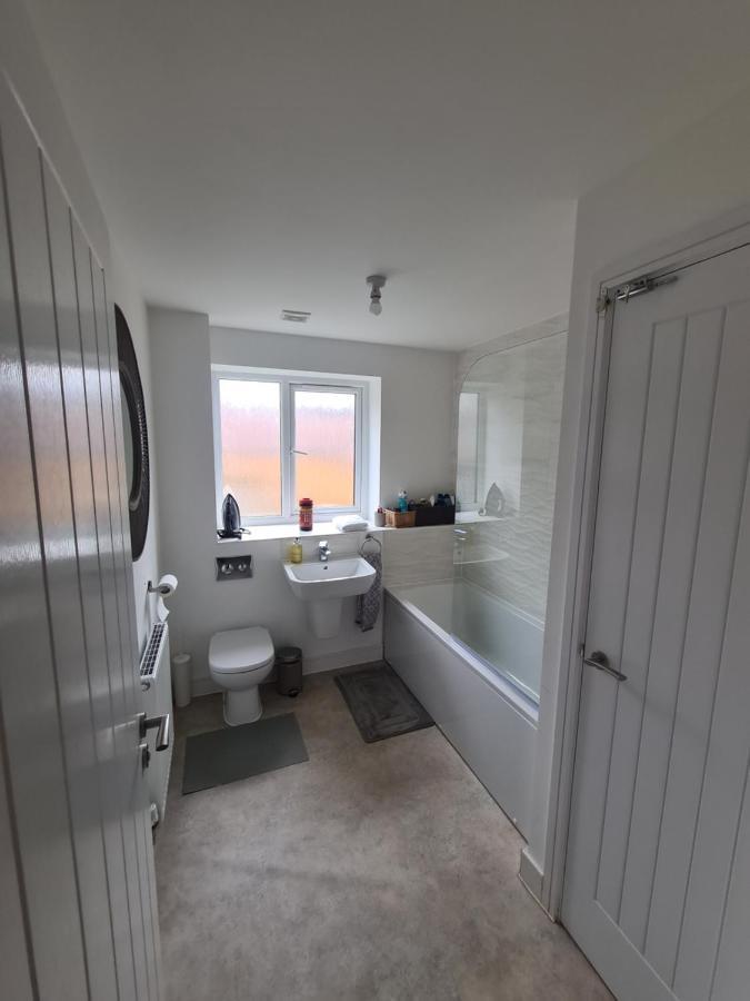 Lovely New Home In Manchester Close To Manchester City Fc Экстерьер фото